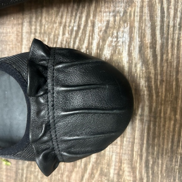 The Wishbone Collection 9M EUC near newBlack Leather Flats with Bow & mesh sides - Picture 3 of 13
